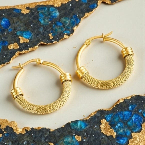 Trendy Chic 18K Gold Plated Stainless Steel Textured Mesh Hoop Earrings - Picture 7 of 14